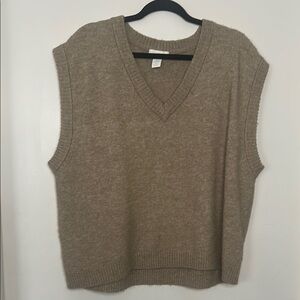 Women's Tan Sweater Vest